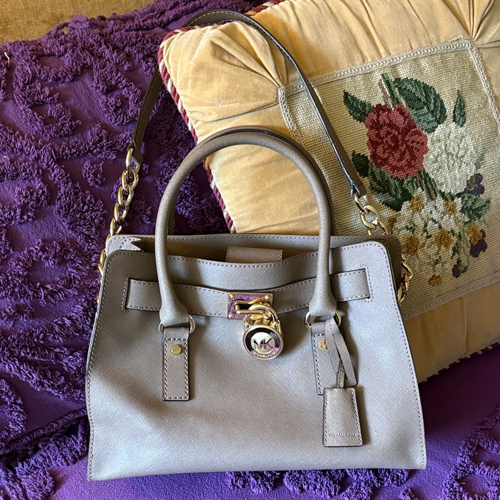 Michael Kors Micro Hamilton Crossbody